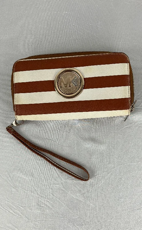 Michael Kors Jet Set Travel Large Tan/White Striped Wallet