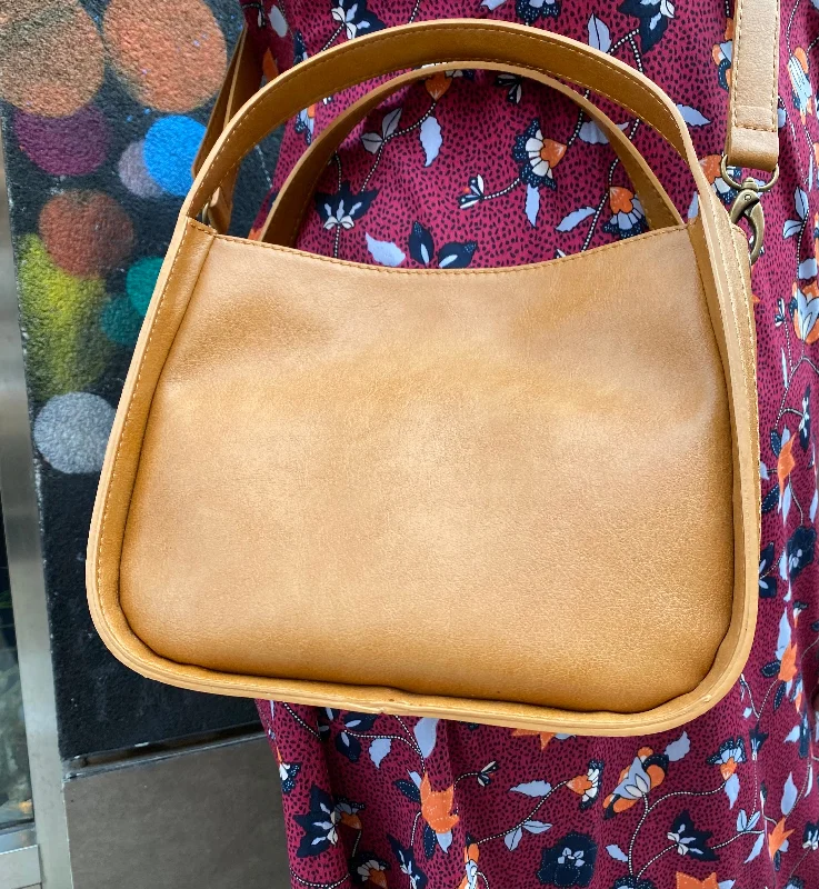 Elizabeth Handbag in Camel from Novacas